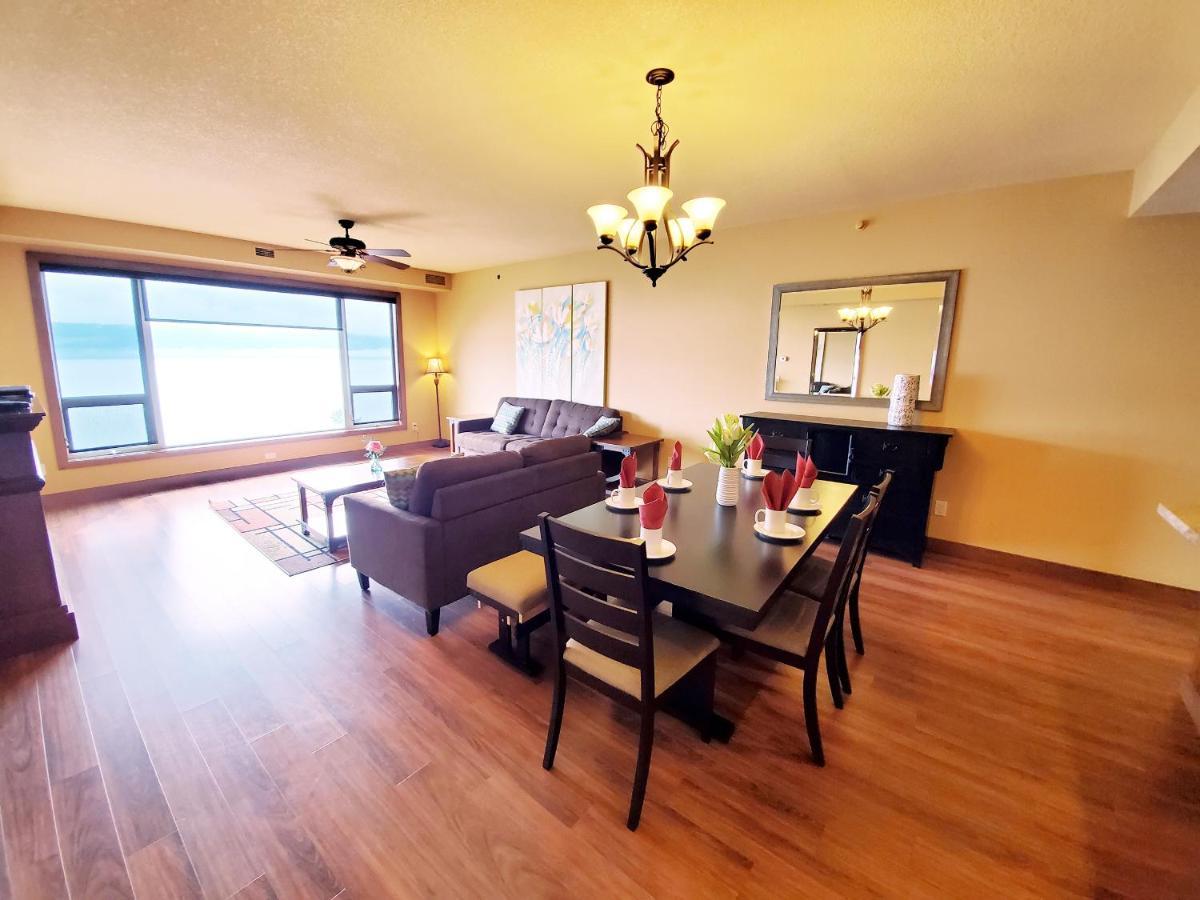 Cozystay Signature Lake Okanagan Resort Kelowna Exterior photo