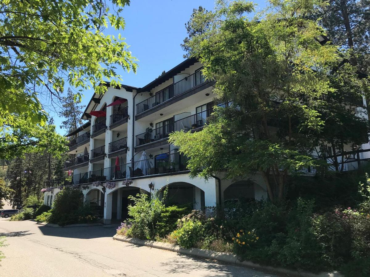 Cozystay Signature Lake Okanagan Resort Kelowna Exterior photo